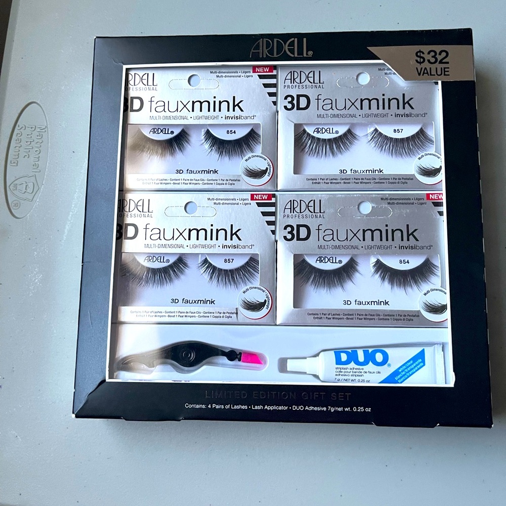 New Ardell Four pack lash/glue/applicator set!